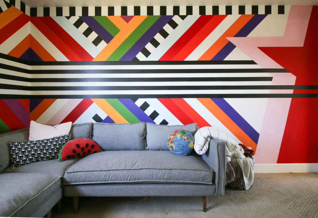 how-to-paint-a-Bold-striped-accent-wall-Banyan-Bridges