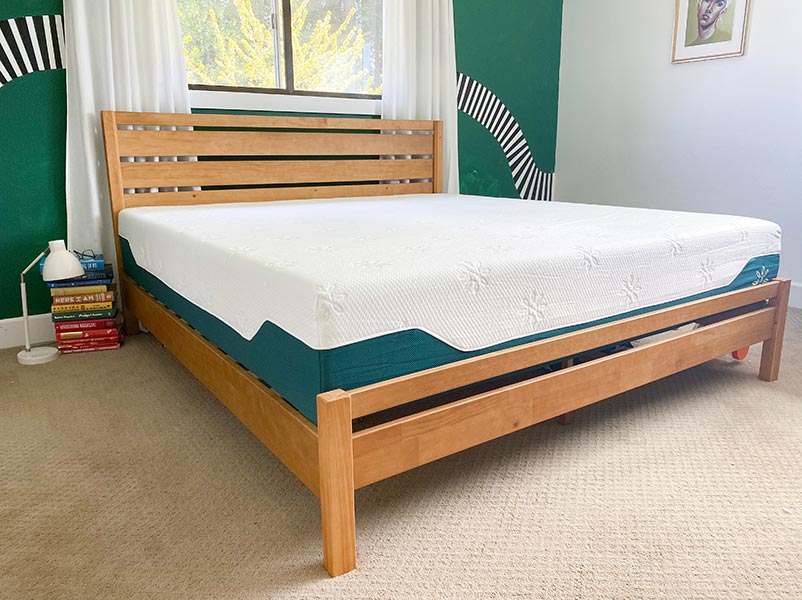 zinus-aimee-platform-bed-with-zen-mattress
